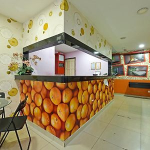 OYO 992 Orange Hotel Kuala Pilah